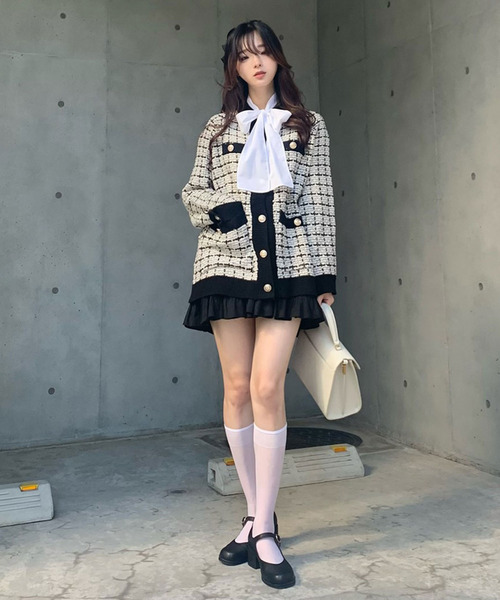 titty＆Co. PETIT by poyo（ティティーアンドコープティバイポヨ）の「【ファッションインフルエンサーPOYO×titty&Co.PETIT 】ツイードチェックゆるカーディガン（カーディガン/ボレロ・レディース・ホワイト/ブラック・FREE）」の4枚目の写真