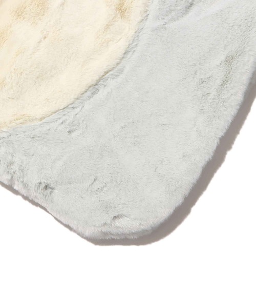 NIKE（ナイキ）の「NIKE BLANKET FAUX FUR SWSH / ナイキ