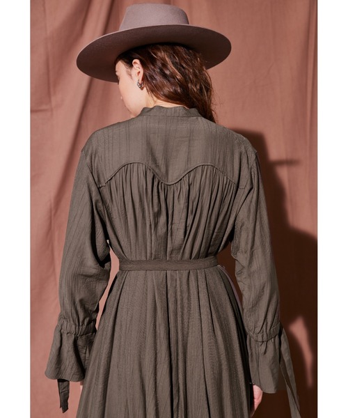 ALEXIA STAM（アリシアスタン）の「Stand Collar Maxi Dress/スタンドカラーマキシドレス（ワンピース・レディース・チャコールグレー/ブラウン・FREE）」の18枚目の写真