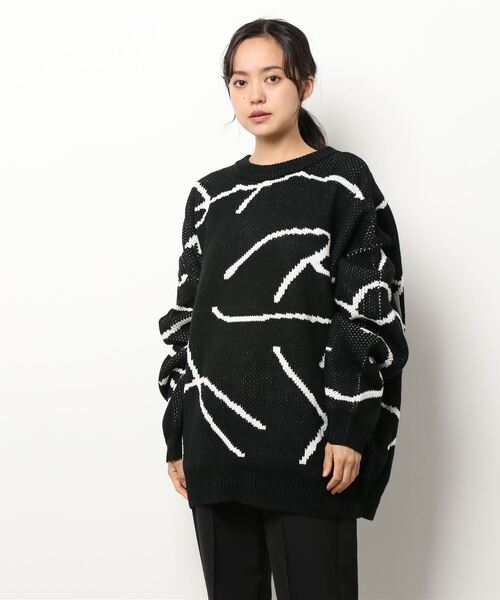 SPIRALGIRL(スパイラルガール)の「ラインアートジャガードニット(ニット/セーター・レディース・オフホワイト/ベージュ/ブラック・FREE)」の8枚目の写真