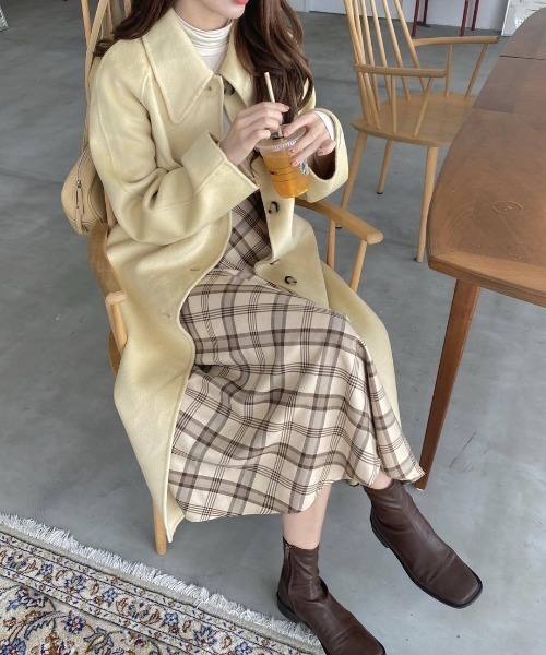 mood for a day（ムードフォーアデイ）の「square socks short boots / スクエアソックスショートブーツ（ブーツ・レディース・ブラック/ブラウン/アイボリー/ベージュ・23.0cm/24.0cm/25.0cm/23.5㎝/24.5㎝/24.5cm）」の9枚目の写真