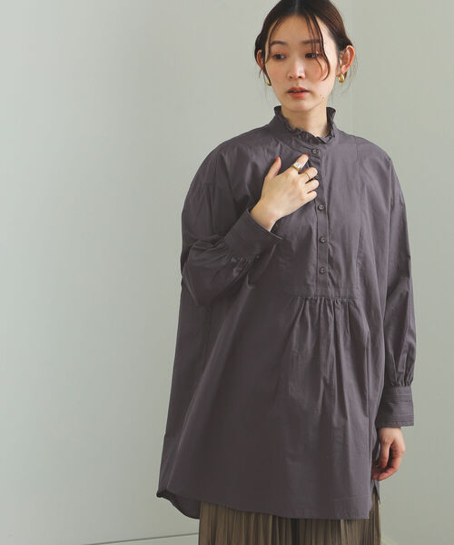 BEAMS HEART（ビームスハート）の「BEAMS HEART / ネックフリル ハシゴ チュニック（チュニック・レディース・チャコールグレー/オフホワイト/ブルー・FREE）」の9枚目の写真