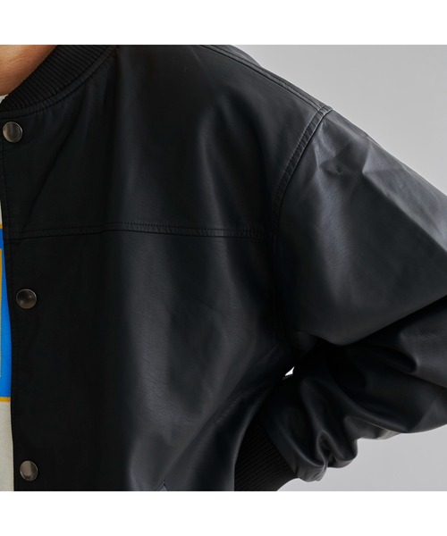 フェイクレザースタジャン