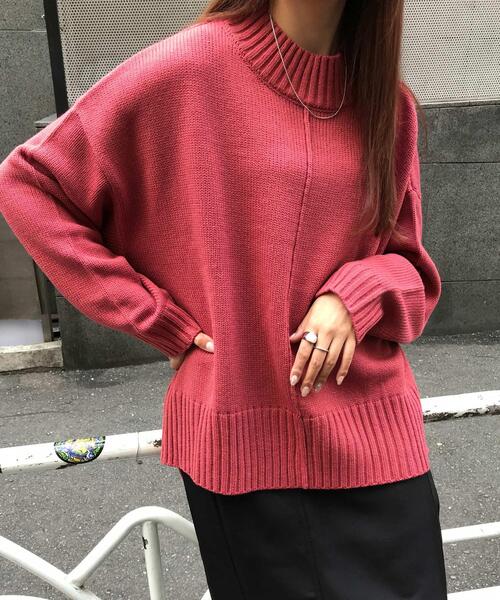 INGNI（イング）の「モックネックサイドスリットチュニックニット（ニット/セーター・レディース・ピンク/ブルー/グリーン/アイボリー/グレー/ブラック/イエロー/レッド・M）」の11枚目の写真