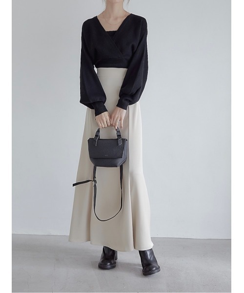 amel（エイメル）の「ボリュームスリーブカシュクールニット（ニット/セーター・レディース・ブラック・FREE）」の6枚目の写真