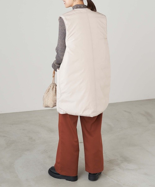 Chaco closet（チャコ クローゼット）の「2WAYリバーシブル キルティングロングダウンベスト（ダウンベスト・レディース・ブラック/ベージュ/グレー・FREE）」の6枚目の写真