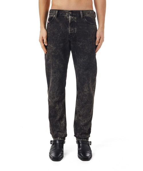 DIESEL（ディーゼル）の「DIESEL SS22 メンズ デニムパンツ スリムフィット ブラック サステナブル（デニムパンツ・メンズ・ブラック・33inch/29inch/36inch/30inch/32inch/31inch/28inch/34inch/26inch/27inch）」の2枚目の写真