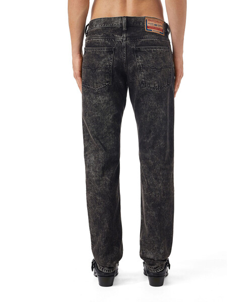 DIESEL（ディーゼル）の「DIESEL SS22 メンズ デニムパンツ スリムフィット ブラック サステナブル（デニムパンツ・メンズ・ブラック・33inch/29inch/36inch/30inch/32inch/31inch/28inch/34inch/26inch/27inch）」の3枚目の写真