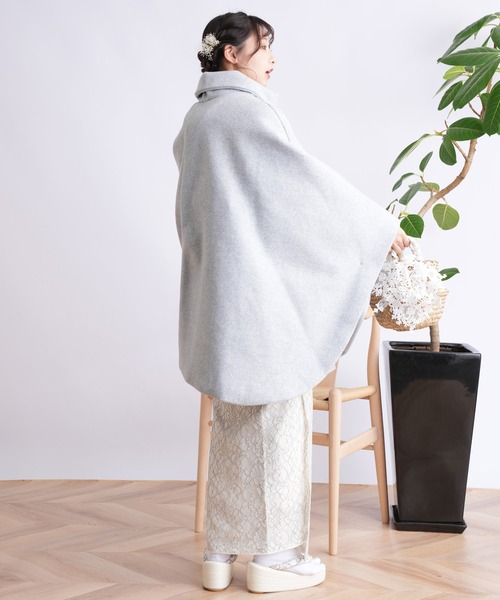 utatane（ウタタネ）の「和装コート ポンチョ ニコアンティーク（ポンチョ・レディース・グレー・FREE）」の8枚目の写真