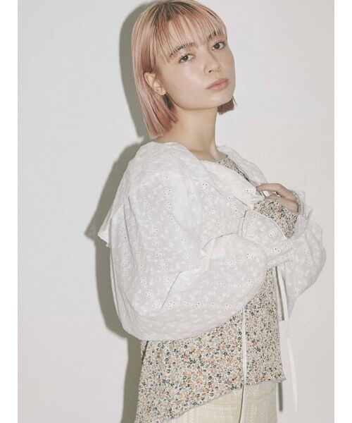 merry jenny（メリージェニー）の「【WEB限定】フリルボリュームスリーブボレロ（その他トップス・レディース・アイボリー/ブラック・FREE）」の5枚目の写真