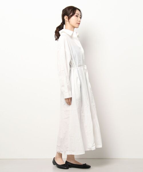 reca（レカ）の「ウェスト紐付きボリュームシャツワンピース（シャツワンピース・レディース・ブラック/オフホワイト・FREE）」の3枚目の写真