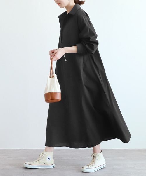 reca（レカ）の「ウェスト紐付きボリュームシャツワンピース（シャツワンピース・レディース・ブラック/オフホワイト・FREE）」の2枚目の写真