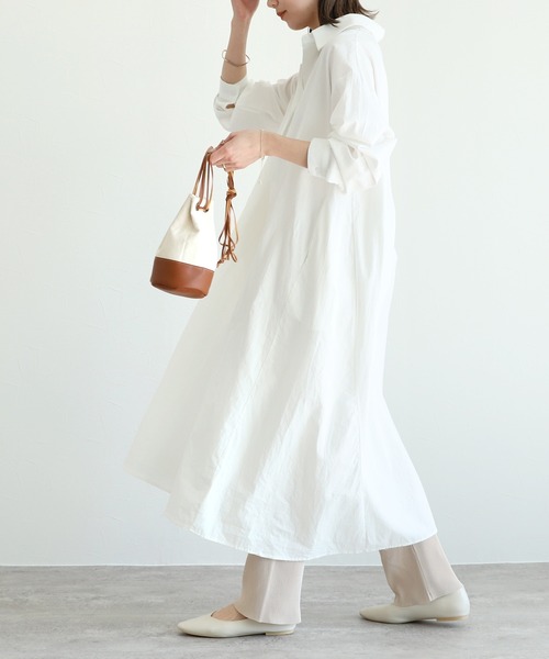 reca（レカ）の「ウェスト紐付きボリュームシャツワンピース（シャツワンピース・レディース・ブラック/オフホワイト・FREE）」の9枚目の写真