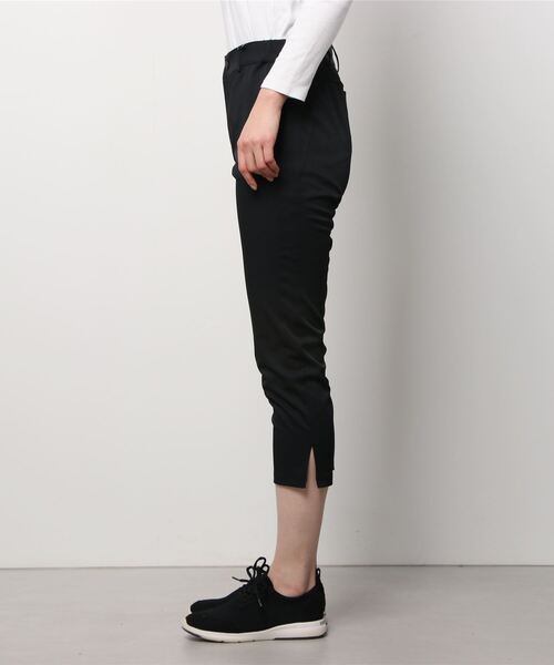 le coq sportif(ルコックスポルティフ)の「ルコックスポルティフ SAXISTAパンツ(7ブタケ)(その他パンツ・レディース・ベージュ/ブラック・M/L/S/XL)」の3枚目の写真