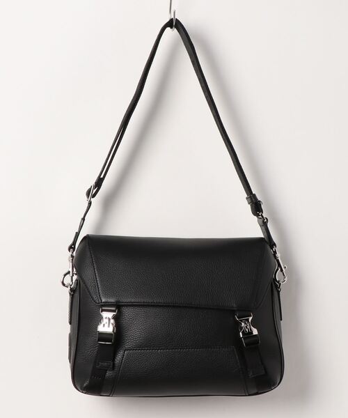 FURLA(フルラ)の「MAN COSMO M MESSENGER(メッセンジャーバッグ・メンズ・ブラック・ONE SIZE)」の6枚目の写真