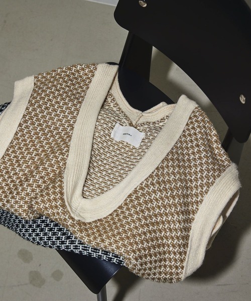 TODAYFUL(トゥデイフル)の「TODAYFUL(トゥデイフル) "Jacquard Knit Vest"ジャガードニットベスト/12220515(ニット/セーター・レディース・ブラック/オリーブ・ONE SIZE)」の20枚目の写真