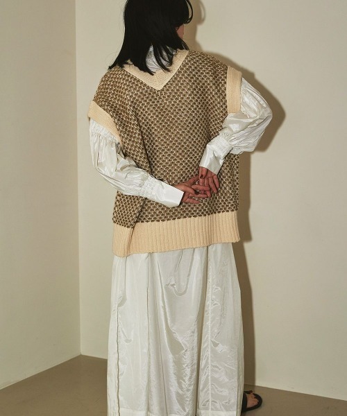 TODAYFUL(トゥデイフル)の「TODAYFUL(トゥデイフル) "Jacquard Knit Vest"ジャガードニットベスト/12220515(ニット/セーター・レディース・ブラック/オリーブ・ONE SIZE)」の5枚目の写真