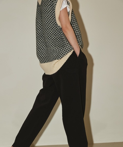 TODAYFUL(トゥデイフル)の「TODAYFUL(トゥデイフル) "Jacquard Knit Vest"ジャガードニットベスト/12220515(ニット/セーター・レディース・ブラック/オリーブ・ONE SIZE)」の13枚目の写真