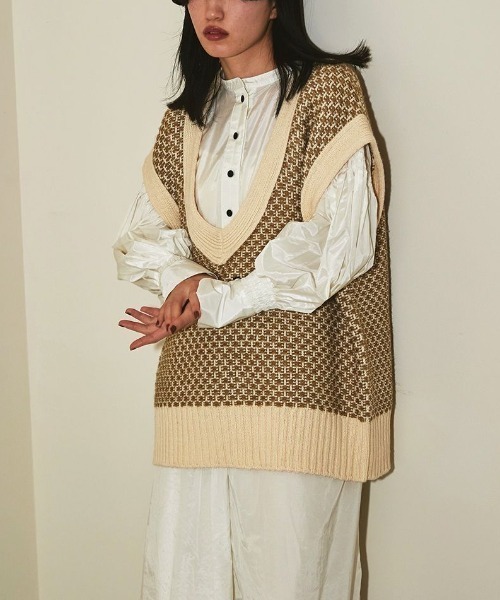 TODAYFUL(トゥデイフル)の「TODAYFUL(トゥデイフル) "Jacquard Knit Vest"ジャガードニットベスト/12220515(ニット/セーター・レディース・ブラック/オリーブ・ONE SIZE)」の6枚目の写真