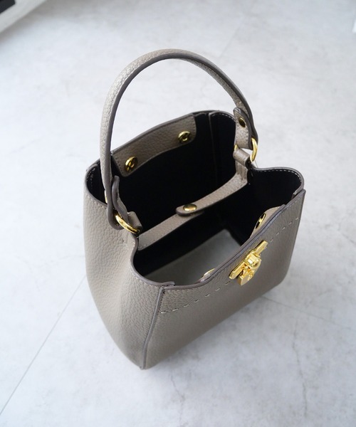 CURI BISCUI（キュリ　ビスキュイ）の「【CURIBISCUI】ポーチ付き キーモチーフバッグ（ショルダーバッグ・レディース・イエロー/アイボリー/ブラック/モカ・FREE）」の19枚目の写真