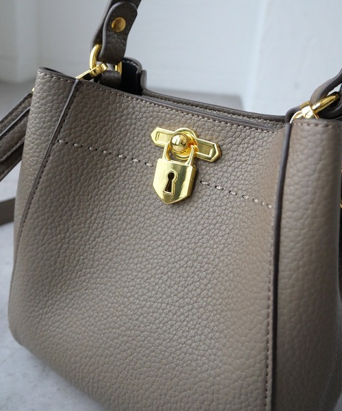 CURI BISCUI（キュリ　ビスキュイ）の「【CURIBISCUI】ポーチ付き キーモチーフバッグ（ショルダーバッグ・レディース・イエロー/アイボリー/ブラック/モカ・FREE）」の22枚目の写真