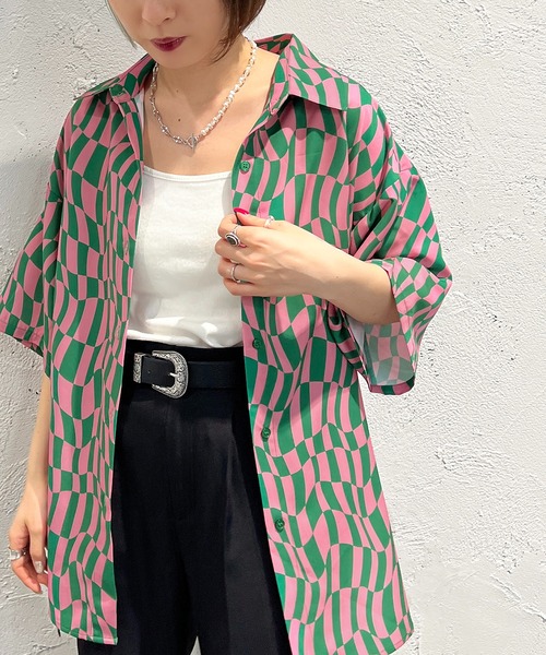 apres jour mignon(アプレジュールミニョン)の「チェッカーフラッグプリントシャツ【ZOZOTOWN限定アイテム】(シャツ/ブラウス・レディース・オフホワイト/ピンク/ブルー・X-LARGE/フリー)」の1枚目の写真