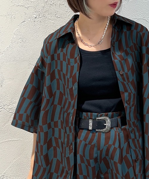 apres jour mignon(アプレジュールミニョン)の「チェッカーフラッグプリントシャツ【ZOZOTOWN限定アイテム】(シャツ/ブラウス・レディース・オフホワイト/ピンク/ブルー・X-LARGE/フリー)」の3枚目の写真