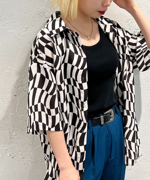 apres jour mignon(アプレジュールミニョン)の「チェッカーフラッグプリントシャツ【ZOZOTOWN限定アイテム】(シャツ/ブラウス・レディース・オフホワイト/ピンク/ブルー・X-LARGE/フリー)」の4枚目の写真