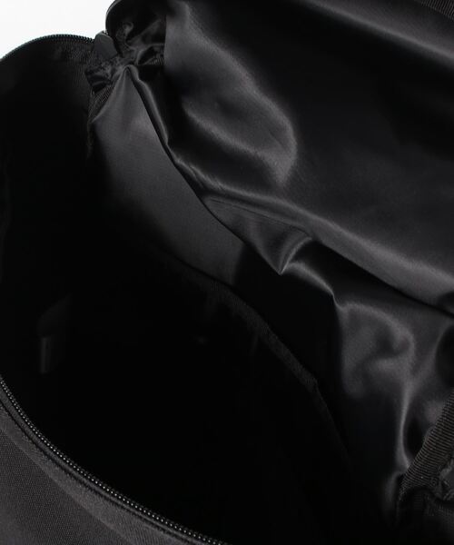 Alpha Industries(アルファインダストリーズ)の「【A3収納可能!通勤通学リュック】ボックスデイパック 30L PC収納可能(バックパック/リュック・メンズ・ブラック・FREE)」の3枚目の写真