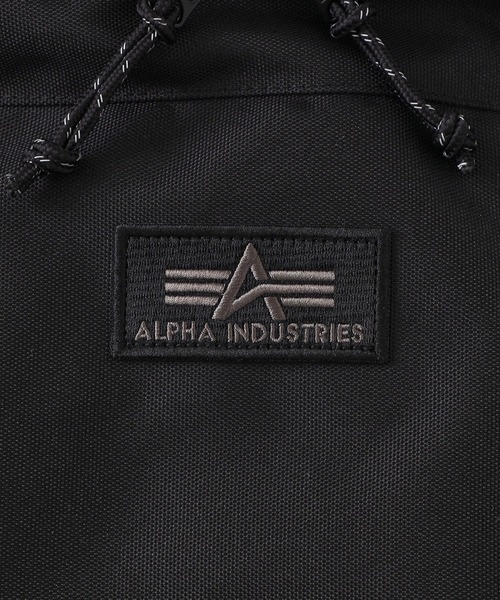 Alpha Industries(アルファインダストリーズ)の「【A3収納可能!通勤通学リュック】ボックスデイパック 30L PC収納可能(バックパック/リュック・メンズ・ブラック・FREE)」の11枚目の写真