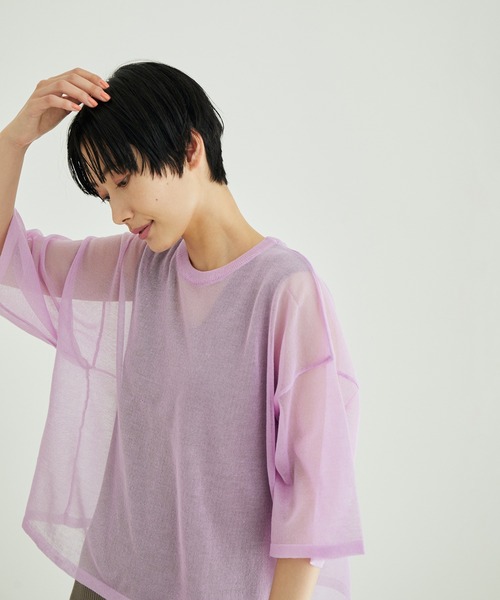 SALON adam et rope'（サロン アダム エ ロペ）の「【WEB限定】シアークルーネックT（Tシャツ/カットソー・レディース・ベージュ/ラベンダー/ベージュ系その他/ブラック・FREE）」の4枚目の写真