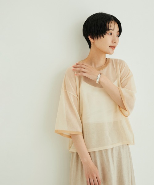 SALON adam et rope'（サロン アダム エ ロペ）の「【WEB限定】シアークルーネックT（Tシャツ/カットソー・レディース・ベージュ/ラベンダー/ベージュ系その他/ブラック・FREE）」の3枚目の写真