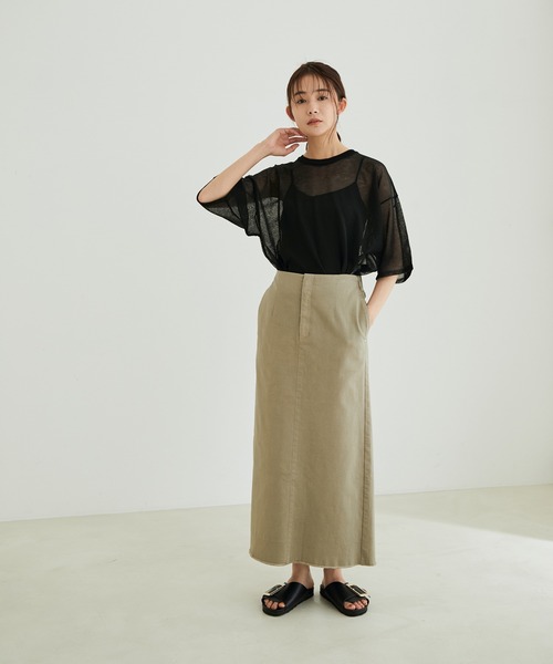 SALON adam et rope'（サロン アダム エ ロペ）の「【WEB限定】シアークルーネックT（Tシャツ/カットソー・レディース・ベージュ/ラベンダー/ベージュ系その他/ブラック・FREE）」の17枚目の写真