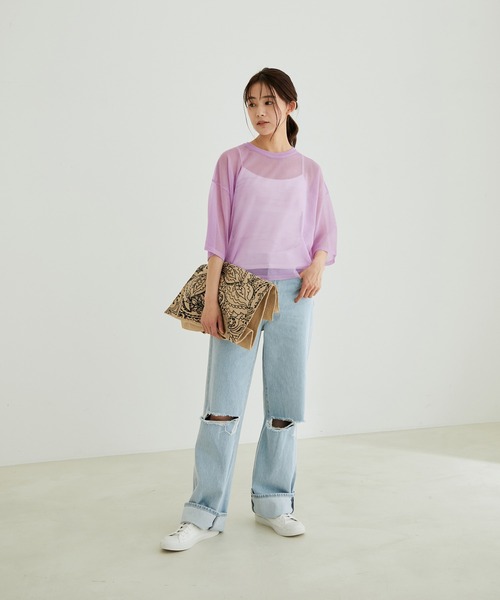 SALON adam et rope'（サロン アダム エ ロペ）の「【WEB限定】シアークルーネックT（Tシャツ/カットソー・レディース・ベージュ/ラベンダー/ベージュ系その他/ブラック・FREE）」の5枚目の写真