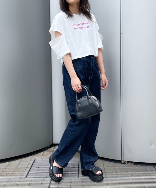 PairPair（ペアペア）の「肩あき刺繍ロゴTEE（Tシャツ/カットソー・レディース・ブラック/オフホワイト/ホワイト系その他・フリー）」の4枚目の写真