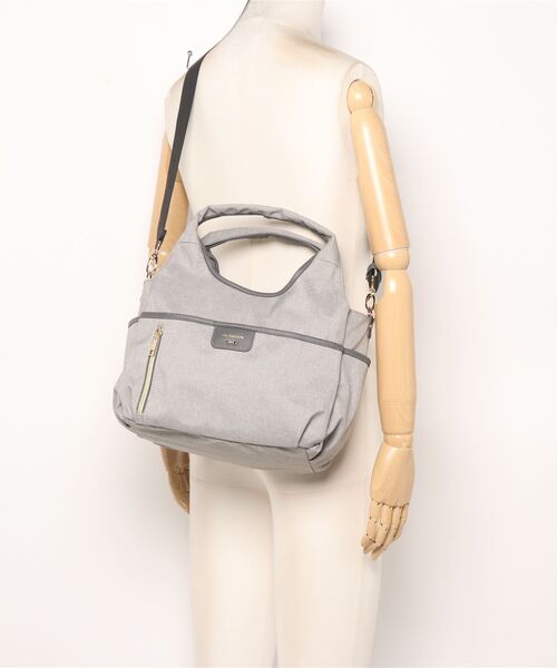 Via Demizon(ビアデミゾン)の「撥水ナイロン2WAY12ポケットトート(トートバッグ・レディース・ブラック/ベージュ/ネイビー/グレー・フリー)」の8枚目の写真