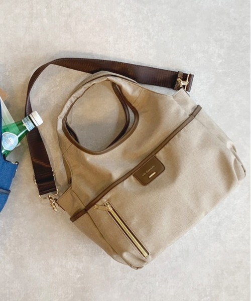 Via Demizon(ビアデミゾン)の「撥水ナイロン2WAY12ポケットトート(トートバッグ・レディース・ブラック/ベージュ/ネイビー/グレー・フリー)」の3枚目の写真