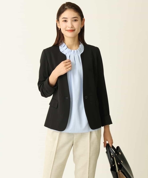 a.v.v(アーヴェヴェ)の「【接触冷感/セットアップ対応】ハイストレッチキーネックライトジャケット(テーラードジャケット・レディース・ライトグレー/ブラック・40/38/36/42/34)」の9枚目の写真