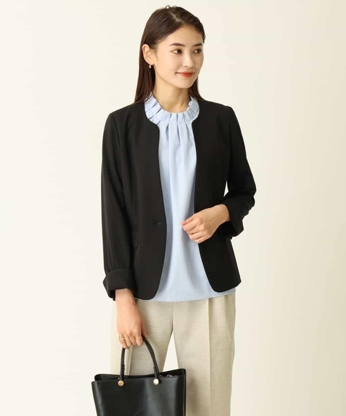 a.v.v(アーヴェヴェ)の「【接触冷感/セットアップ対応】ハイストレッチキーネックライトジャケット(テーラードジャケット・レディース・ライトグレー/ブラック・40/38/36/42/34)」の11枚目の写真