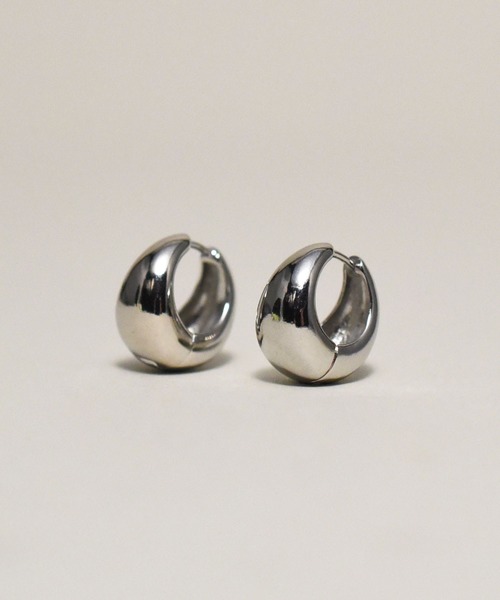 ma chere Cosette?（マシェールコゼット）の「メタルミニフープピアス（ピアス（両耳用）・レディース・シルバー/ゴールド・FREE）」の5枚目の写真
