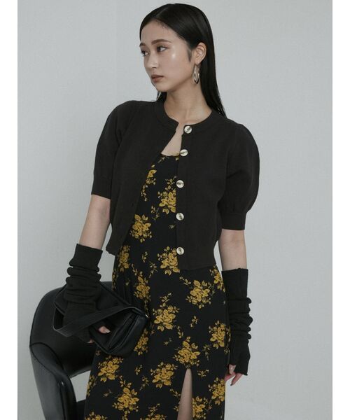 EMODA(エモダ)の「コンパクトニットカーディガン(カーディガン/ボレロ・レディース・ホワイト/ブラック/カーキ・FREE)」の3枚目の写真