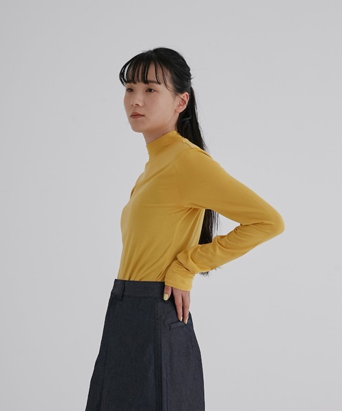 fukuu(フクウ)の「再生繊維リヨセル ストレッチハイネックトップス(Tシャツ/カットソー・レディース・ボルドー/グリーン/イエロー・S/M)」の5枚目の写真
