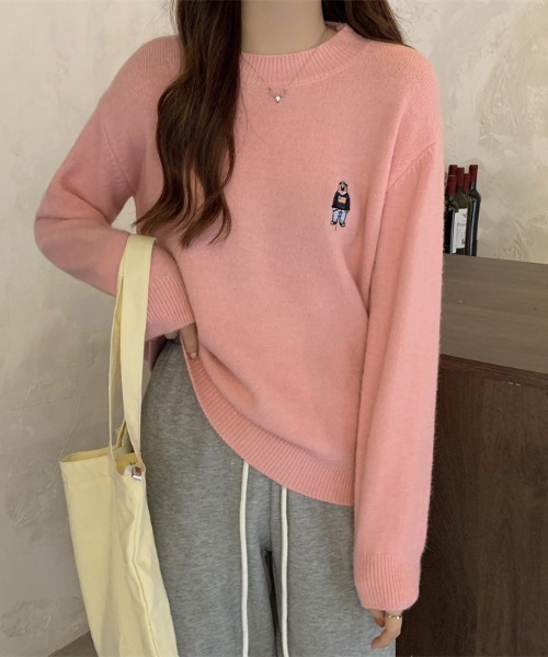 Vipoa（ヴィポア）の「ベアワンポイントセーター（ニット/セーター・レディース・パープル/ブラウン/ピンク/アイボリー/ブラック・FREE）」の10枚目の写真