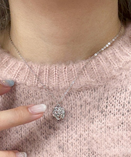 WEGO（ウィゴー）の「WEGO/プチペン (ネックレス)（ネックレス・レディース・その他4/その他2/その他3/その他1/その他5/その他8/その他6/その他10/その他11/その他7/その他9/その他13/その他12/その他19/その他15/その他16/その他18/その他14/その他17/その他22/その他20/その他21/その他23/その他24/その他25/その他26/その他27/その他28/その他29/その他30/その他32/その他31/その他34/その他33/その他35/A/B/G/F/E/D/C/H/J/K/I/M/N/O/L/P/R/S/T/U/V/W/Q/シルバー系その他6/Y/シルバー/シルバー系その他2/シルバー系その他4/その他/シルバー系その他/Z/シルバー系その他3/シルバー系その他5/X/シルバー系その他7・FREE）」の3枚目の写真