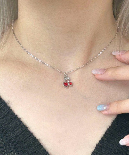 WEGO（ウィゴー）の「WEGO/プチペン (ネックレス)（ネックレス・レディース・その他4/その他2/その他3/その他1/その他5/その他8/その他6/その他10/その他11/その他7/その他9/その他13/その他12/その他19/その他15/その他16/その他18/その他14/その他17/その他22/その他20/その他21/その他23/その他24/その他25/その他26/その他27/その他28/その他29/その他30/その他32/その他31/その他34/その他33/その他35/A/B/G/F/E/D/C/H/J/K/I/M/N/O/L/P/R/S/T/U/V/W/Q/シルバー系その他6/Y/シルバー/シルバー系その他2/シルバー系その他4/その他/シルバー系その他/Z/シルバー系その他3/シルバー系その他5/X/シルバー系その他7・FREE）」の6枚目の写真