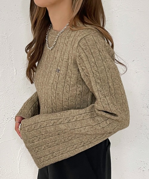 apres jour mignon(アプレジュールミニョン)の「刺繍入りケーブルニット【ZOZOTOWN限定アイテム】(ニット/セーター・レディース・モカ/アイボリー/ブラック・X-LARGE/フリー)」の3枚目の写真