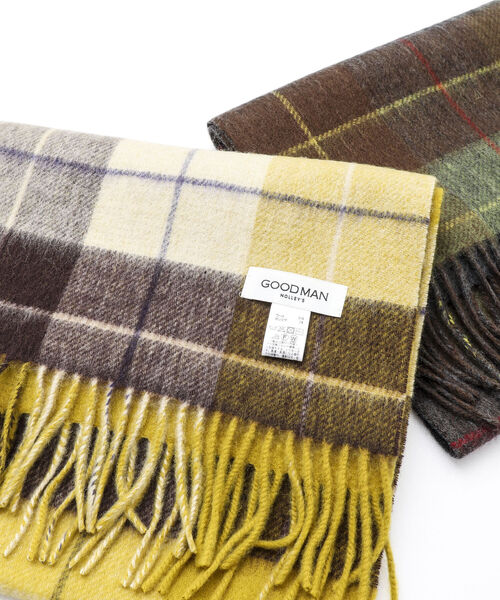 NOLLEY'S goodman(ノーリーズグッドマン)の「Wフェイスウールカシミヤチェックマフラー アラシャンカシミヤ混 30cm幅(マフラー・メンズ・ブラック/イエロー/グリーン/グレー・FREE)」の4枚目の写真