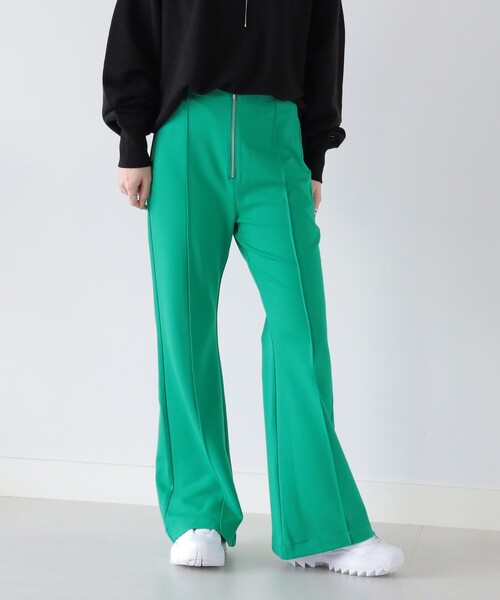 Ray BEAMS（レイビームス）の「Ray BEAMS / フロント ジップ フレア パンツ（その他パンツ・レディース・ブラック/グリーン/レッド系その他・0/1）」の22枚目の写真