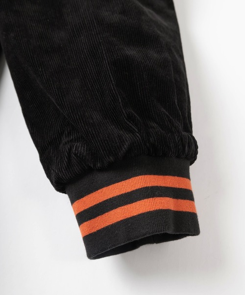 Carhartt WIP（カーハートダブリューアイピー）の「【Carhartt/カーハート】ビッグシルエット コーデュロイ スタジアムジャケット/ 裏地キルト ブルゾン/CARHARTT LETTERMAN JACKET（ブルゾン・メンズ・ダークグリーン/ブラック/ダークネイビー・M/L/XL）」の15枚目の写真