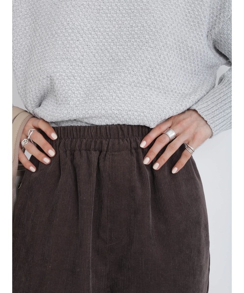 Samansa Mos2 blue(サマンサモスモスブルー)の「コーデュロイテーパードパンツ(その他パンツ・レディース・ミント/モカ/キナリ/ダークブラウン・フリ-)」の22枚目の写真